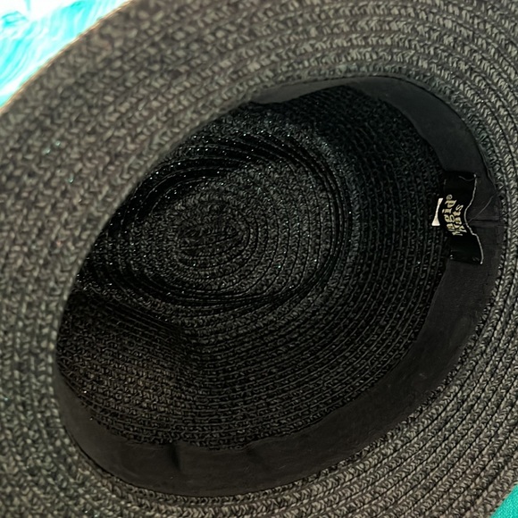 Ladies Hat - Picture 7 of 9